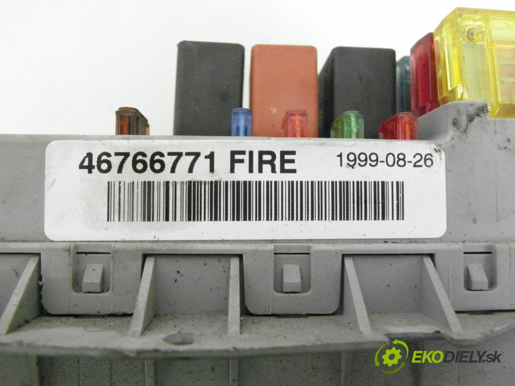 FIAT PUNTO (188_) HB 1999 44,00 1.2 Bifuel - 188 A4.000 1242,00 spinačka / imobilizéra IMMO / Riadiaca jednotka 46753574 ; IAW59FM2 ; 46774357NPL
