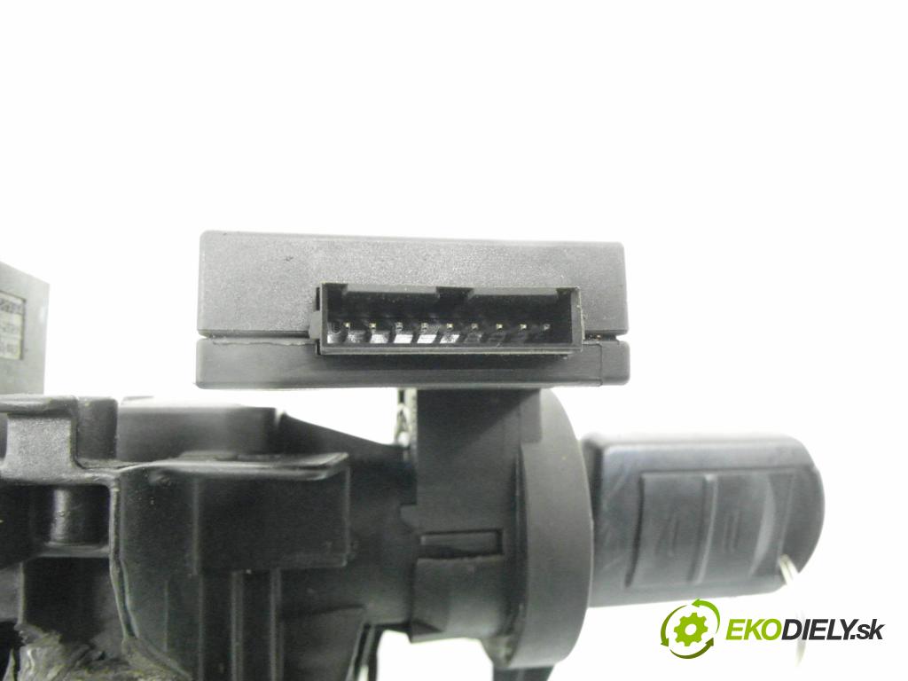 OPEL CORSA C (X01) HB 2000 43,00 1 - Z 10 XE 973,00 spinačka / imobilizéra IMMO / Riadiaca jednotka 0261206072 ; 26SA7134 ; 09166814FL