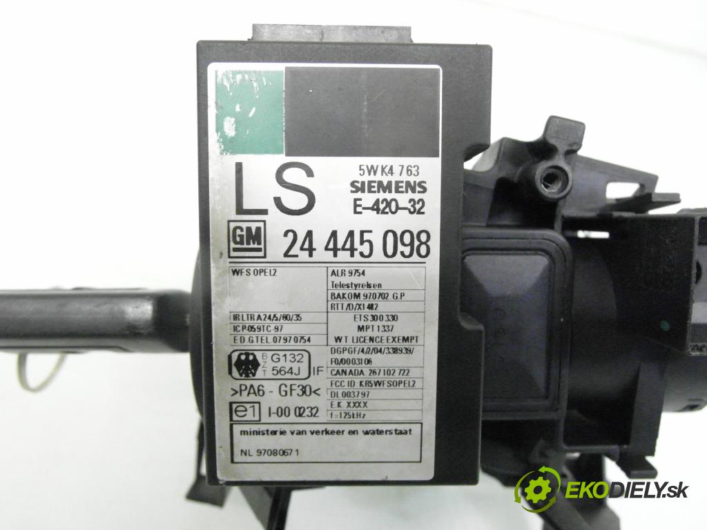 OPEL CORSA C (X01) HB 2000 43,00 1 - Z 10 XE 973,00 spinačka / imobilizéra IMMO / Riadiaca jednotka 0261206072 ; 26SA7134 ; 09166814FL