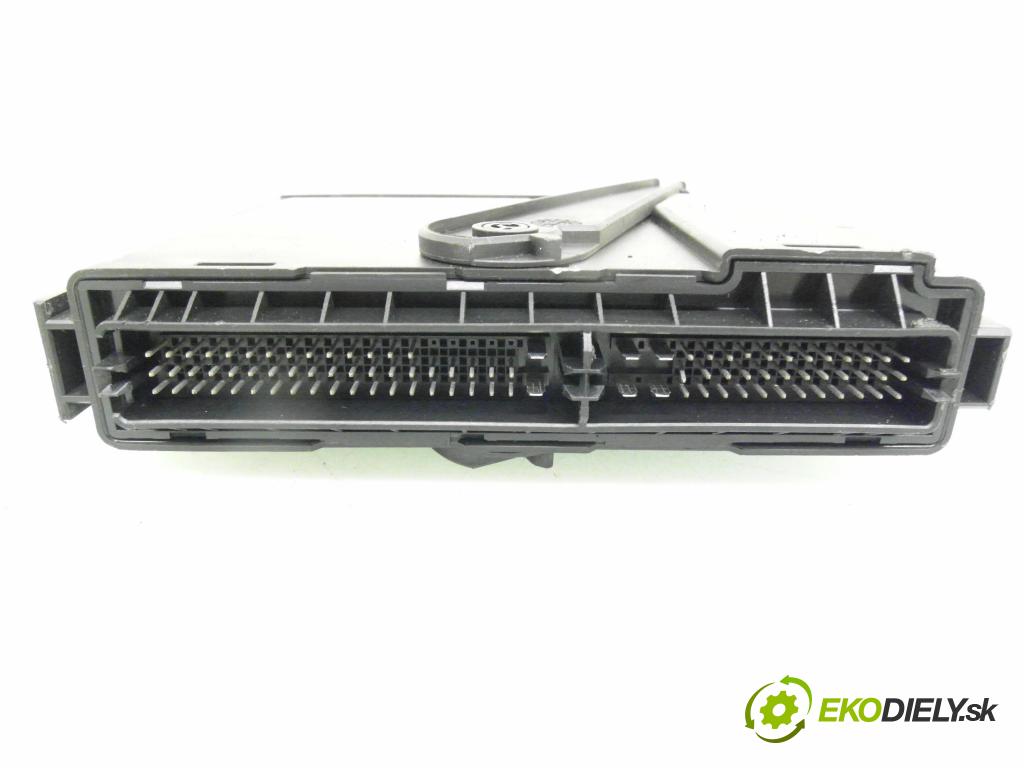OPEL CORSA C (X01) HB 2000 43,00 1 - Z 10 XE 973,00 spinačka / imobilizéra IMMO / Riadiaca jednotka 0261206072 ; 26SA7134 ; 09166814FL
