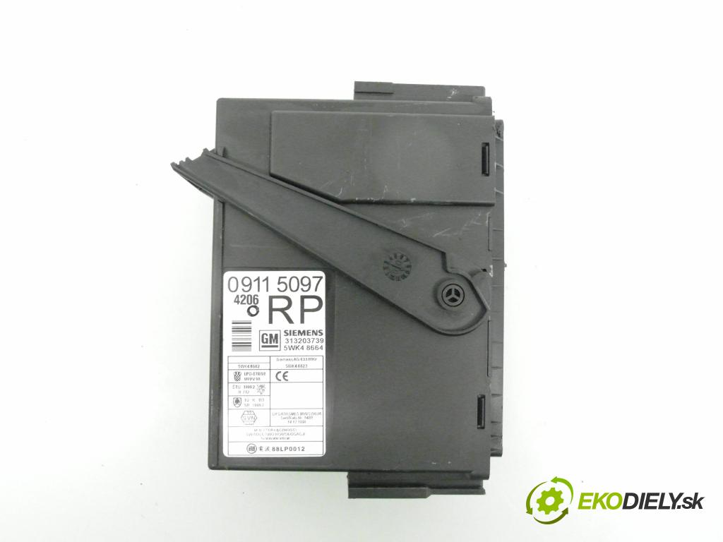 OPEL CORSA C (X01) HB 2000 43,00 1 - Z 10 XE 973,00 spinačka / imobilizéra IMMO / Riadiaca jednotka 0261206072 ; 26SA7134 ; 09166814FL