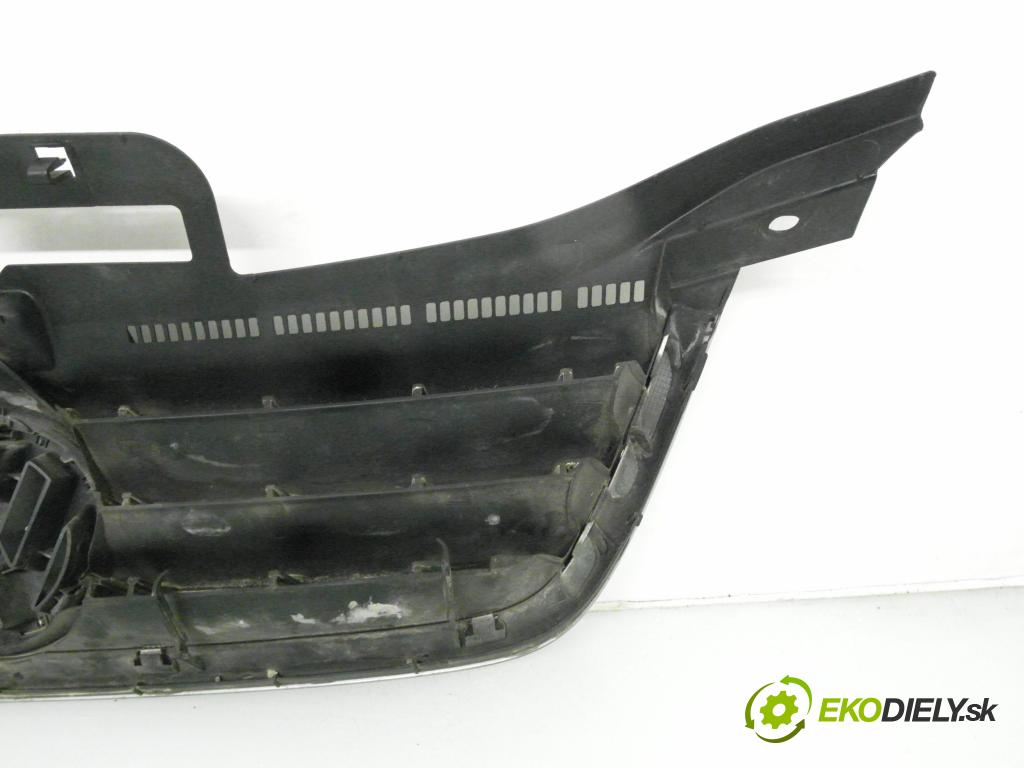 VW TOURAN (1T1, 1T2) MINIVAN 2006 77,00 1.9 TDI PD 105 1896,00 mřížka / maska 