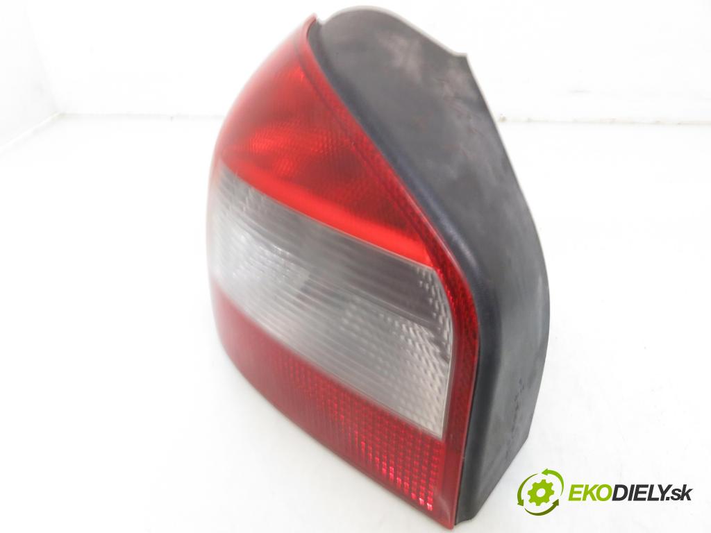 AUDI A3 (8L1) HB 1999 74,00 1.6 - AKL 1595,00 Svetlo ľavé zadné 8L0945095B ; 8L0945096C