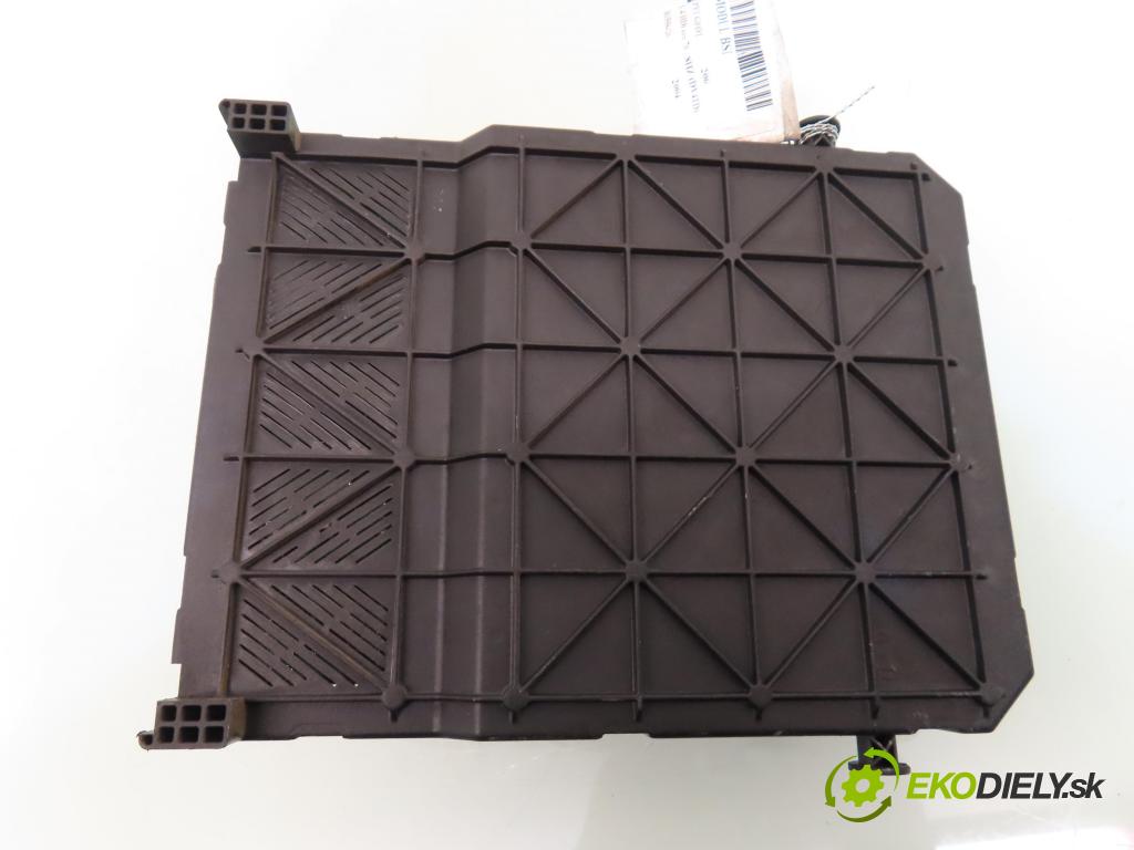 PEUGEOT 206 liftback (2A/C) HB 2004 50,00 1.4 HDi eco 70 - 8HZ (DV4TD) 1398,00 MODUL BSI S118085220D ; 9652474780