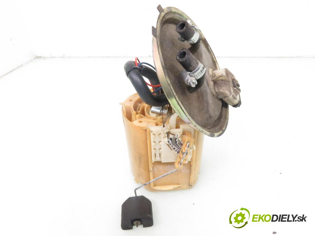 OPEL CORSA B (S93) HB 1997 44,00 1.4 i - C 14 NZ 1389,00 Pumpa paliva 90411101