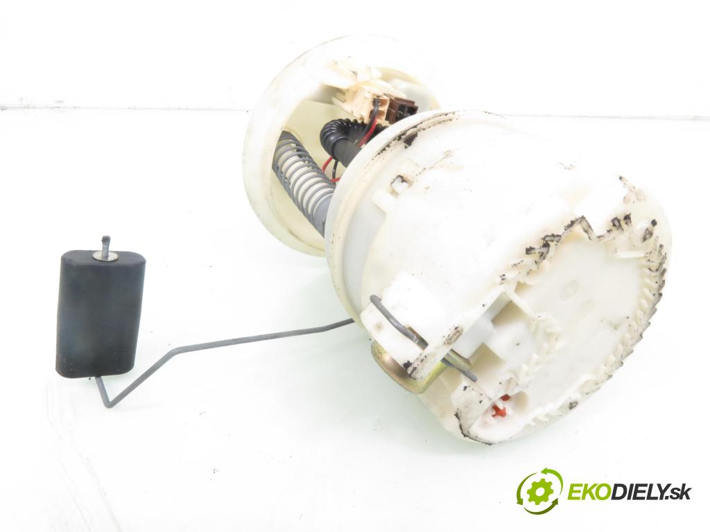 RENAULT CLIO II (BB_, CB_) HB 1999 43,00 1.2 8V 58 1149,00 Pumpa paliva 8200057324 ; 09746659900