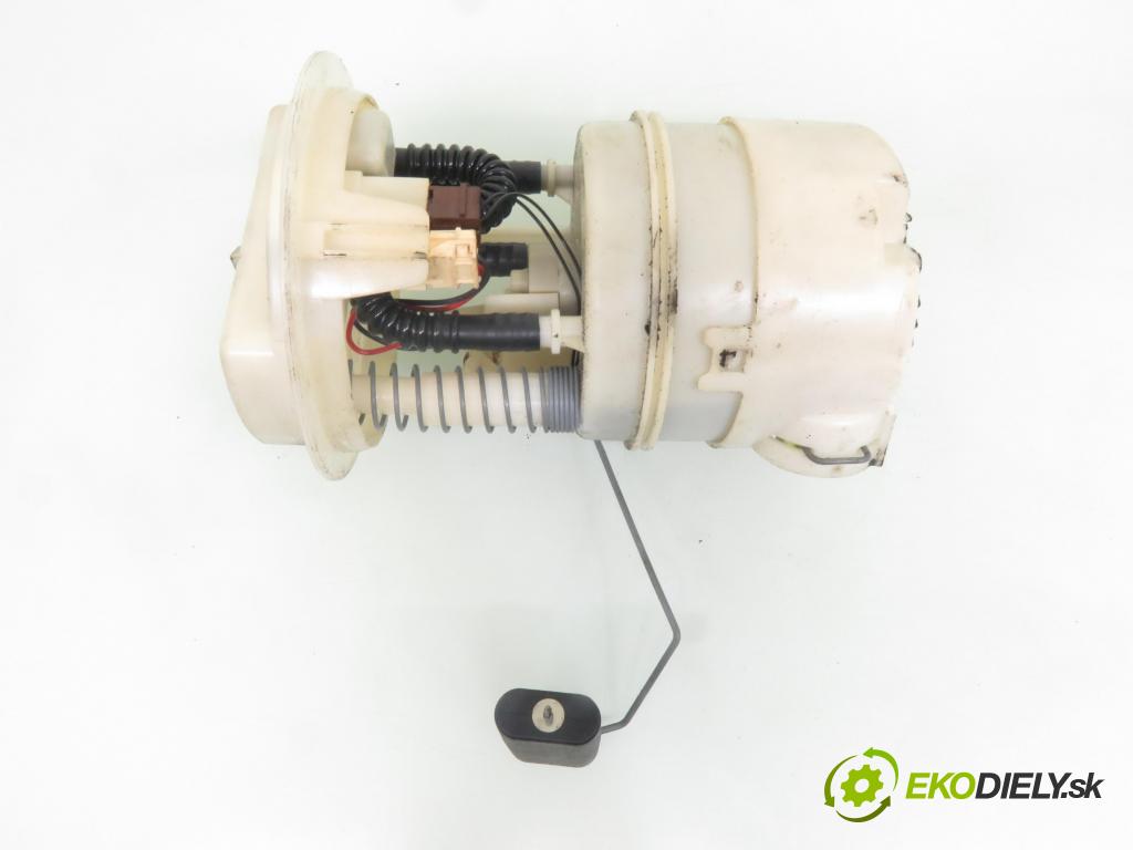 RENAULT CLIO II (BB_, CB_) HB 1999 43,00 1.2 8V 58 1149,00 Pumpa paliva 8200057324 ; 09746659900