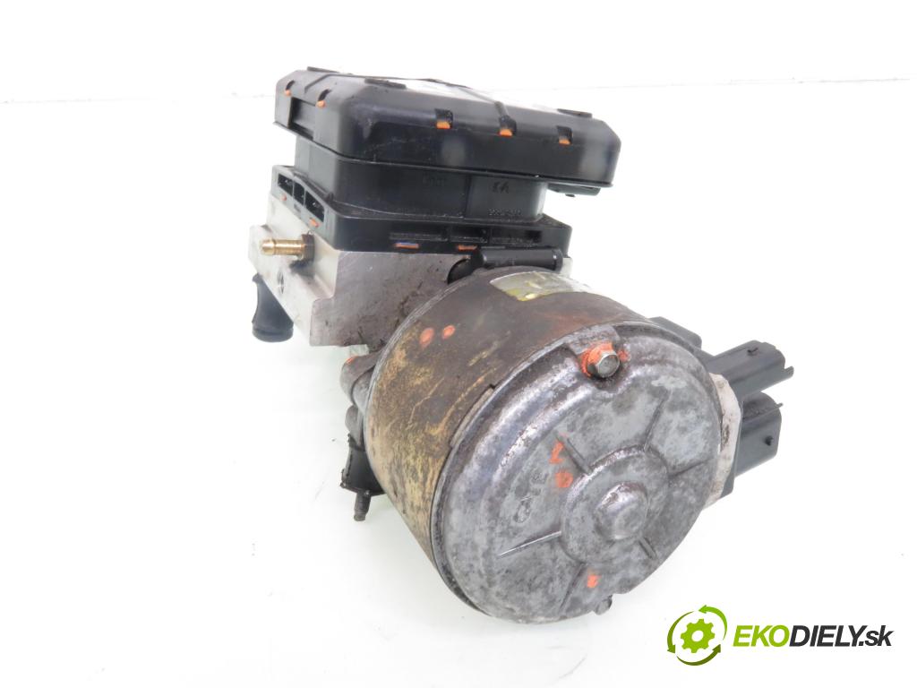 CITROEN C5 II (RC_) LIFTBACK 1999 80,00 1.6 HDi (RC8HZB) - 9HZ (DV6TED4) 1560,00 pumpa nápravy 963671388000