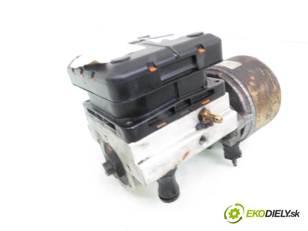 CITROEN C5 II (RC_) LIFTBACK 1999 80,00 1.6 HDi (RC8HZB) - 9HZ (DV6TED4) 1560,00 pumpa nápravy 963671388000