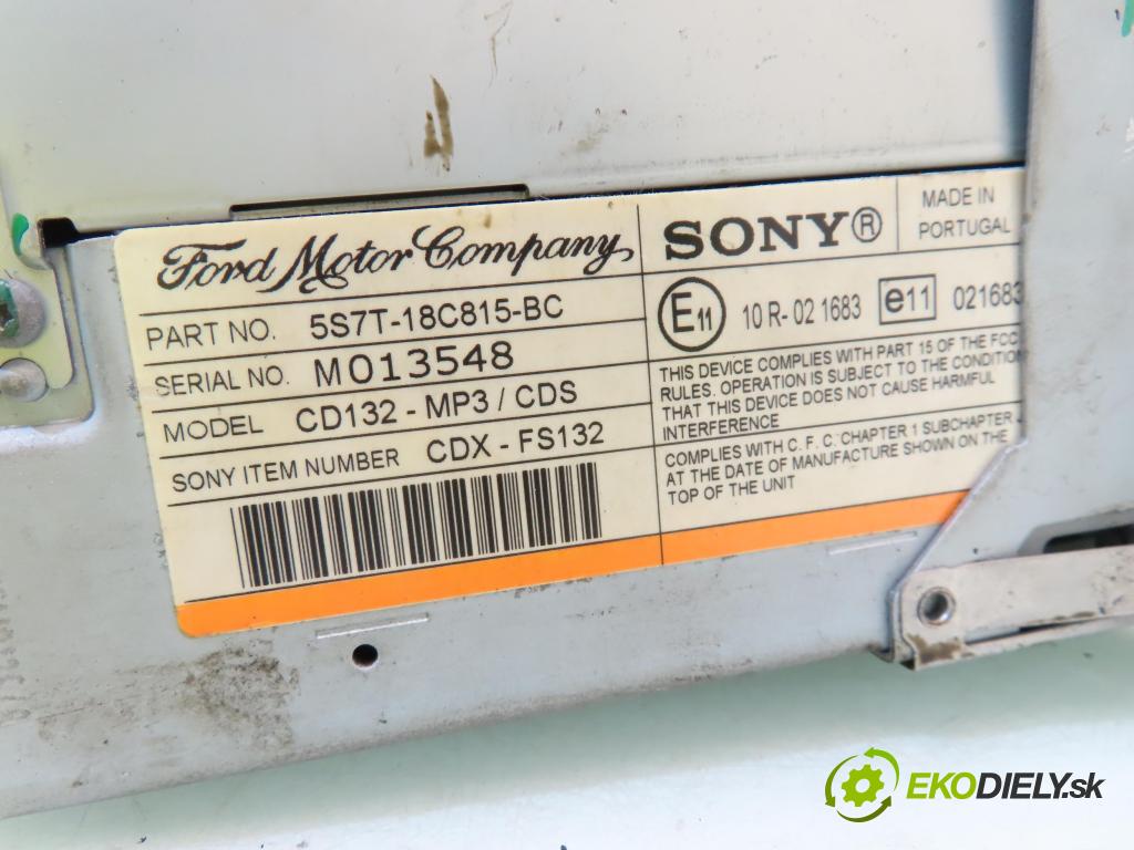 FORD MONDEO III (B5Y) SEDAN 2003 125,00 2.5 V6 24V - LCBD 2495,00 RADIO CD 5S7T18C815BC ; CD132