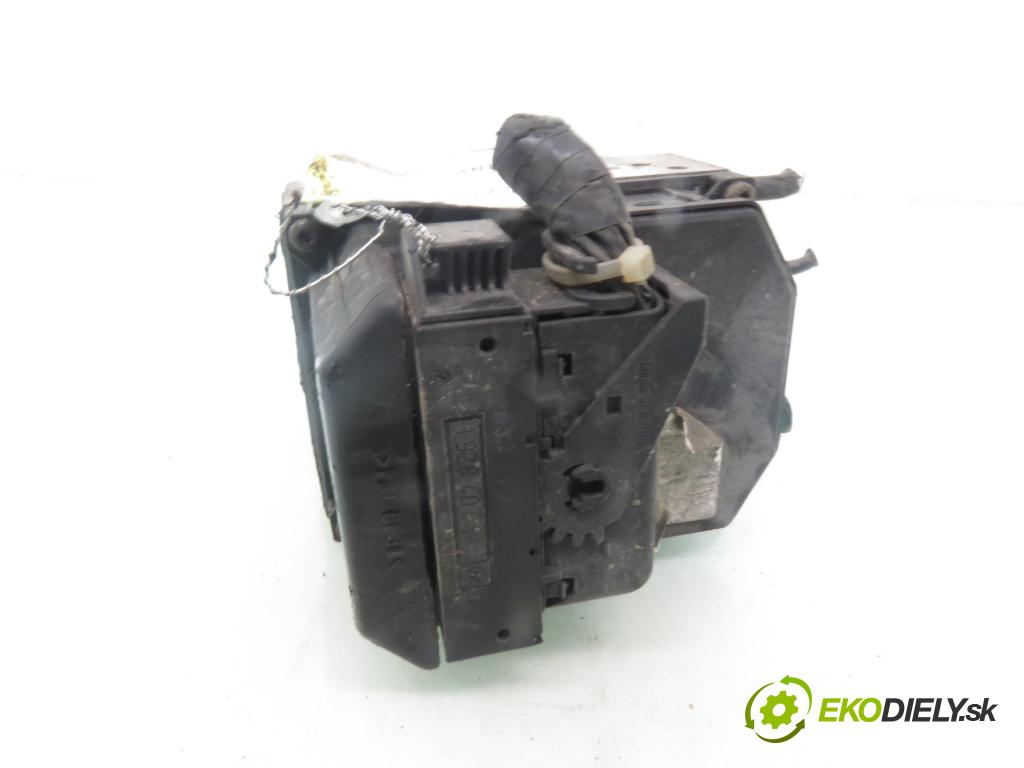 RENAULT SCENIC I (JA0/1_) MINIVAN 2000 70,00 1.4 16V (JA0D, JA1H, Ja0W, JA10) - K4J 714 1390,00 pumpa ABS 0265950046 ; 8200090690 (Pumpa ABS)
