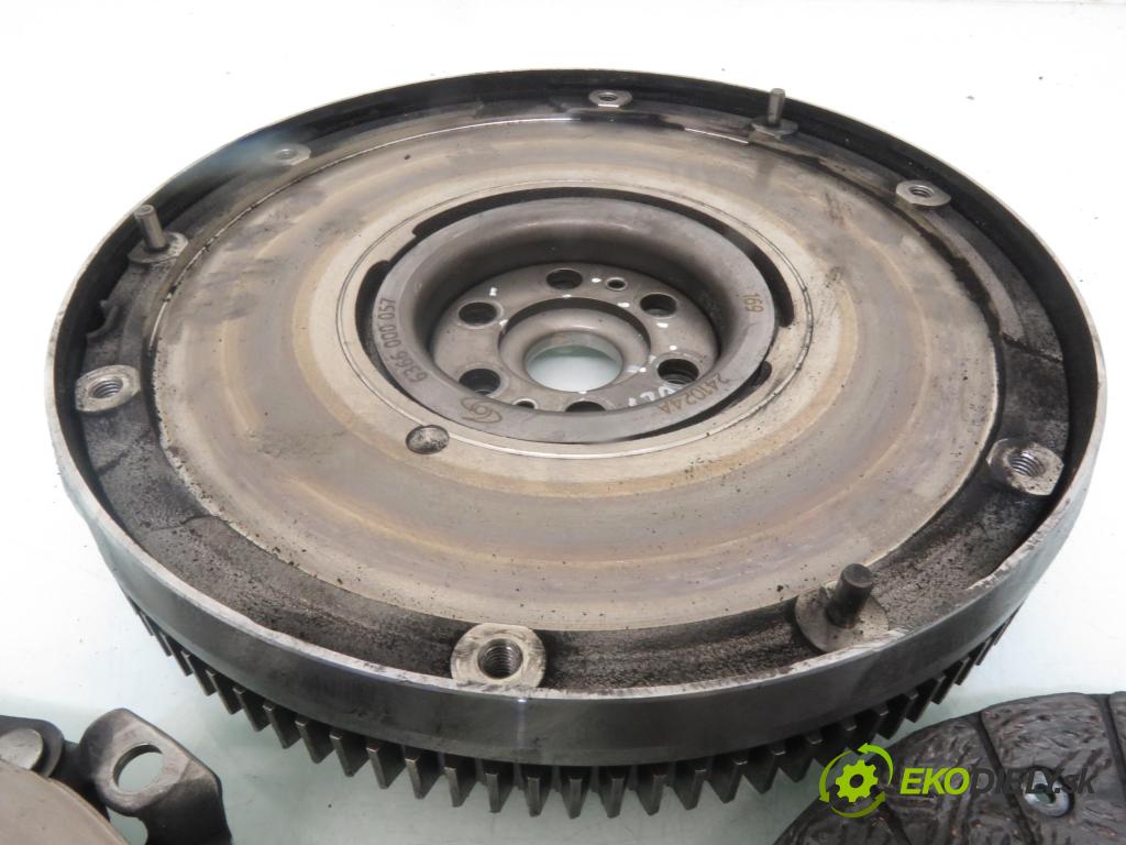 VOLVO S80 II (AS) SEDAN 2009 107,00 2.0 FlexFuel - B 4204 S4 1999,00 řemenice DUAL MASS / COMP 324045910 ; 6366000057 ; 124044310