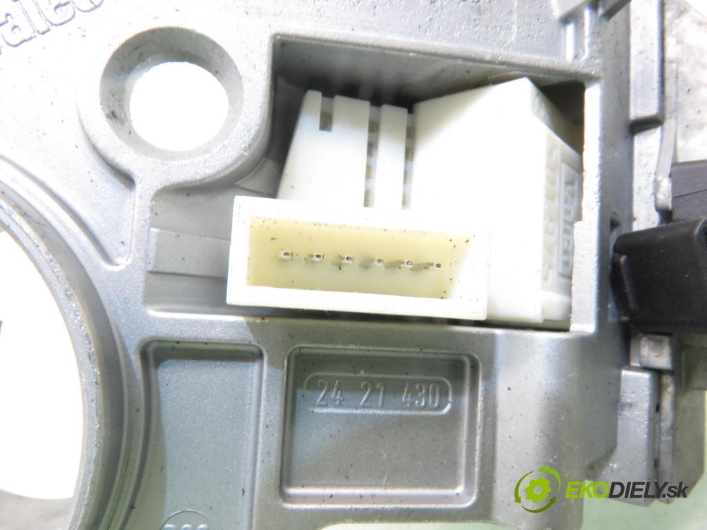 OPEL ASTRA H (A04) HB 2004 66,00 1.4 - Z 14 XEP 1364,00 spinačka N0501882 ; N0501881 ; 2421430 (Spínacia skrinka)
