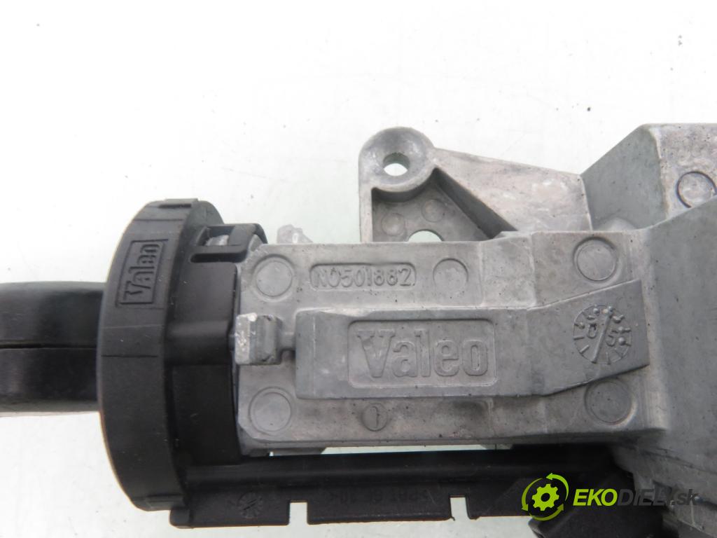 OPEL ASTRA H (A04) HB 2004 66,00 1.4 - Z 14 XEP 1364,00 spinačka N0501882 ; N0501881 ; 2421430 (Spínacia skrinka)
