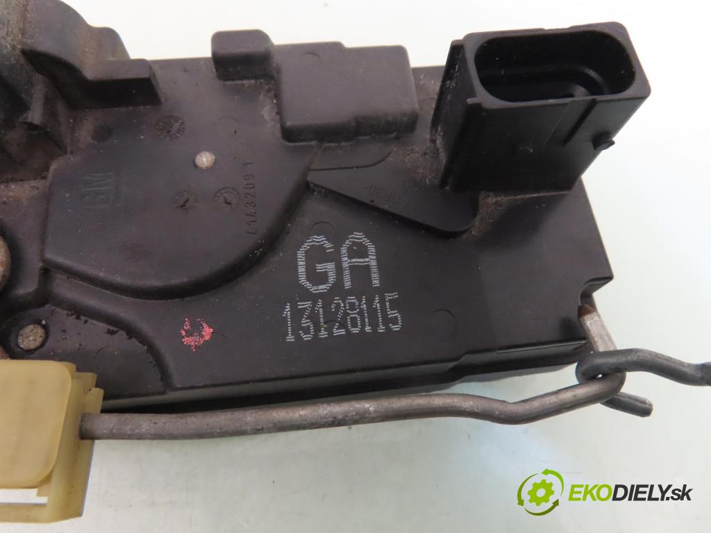 OPEL ASTRA H (A04) HB 2004 74,00 1.7 CDTI 100 - Z 17 DTH 1686,00 zámok 13128115GA