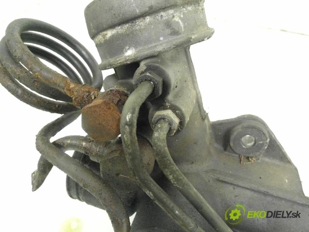 VW PASSAT B5 Variant (3B5) KOMBI 1998 66,00 1.9 TDI 90 - AHU 1896,00 Riadenie ZE riadením 8D1422066F ; 7852501328 ; 8D1422105A