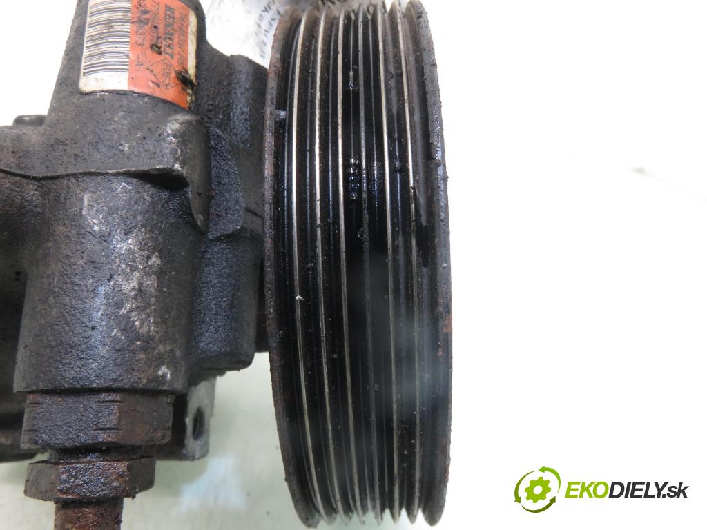 RENAULT ESPACE IV (JK0/1_) MINIVAN 2005 100,00 2.0 (JK09) - F4R 792 1998,00 Pumpa servočerpadlo 8200888373 ; 7700426719 ; 26146337 (Servočerpadlo)