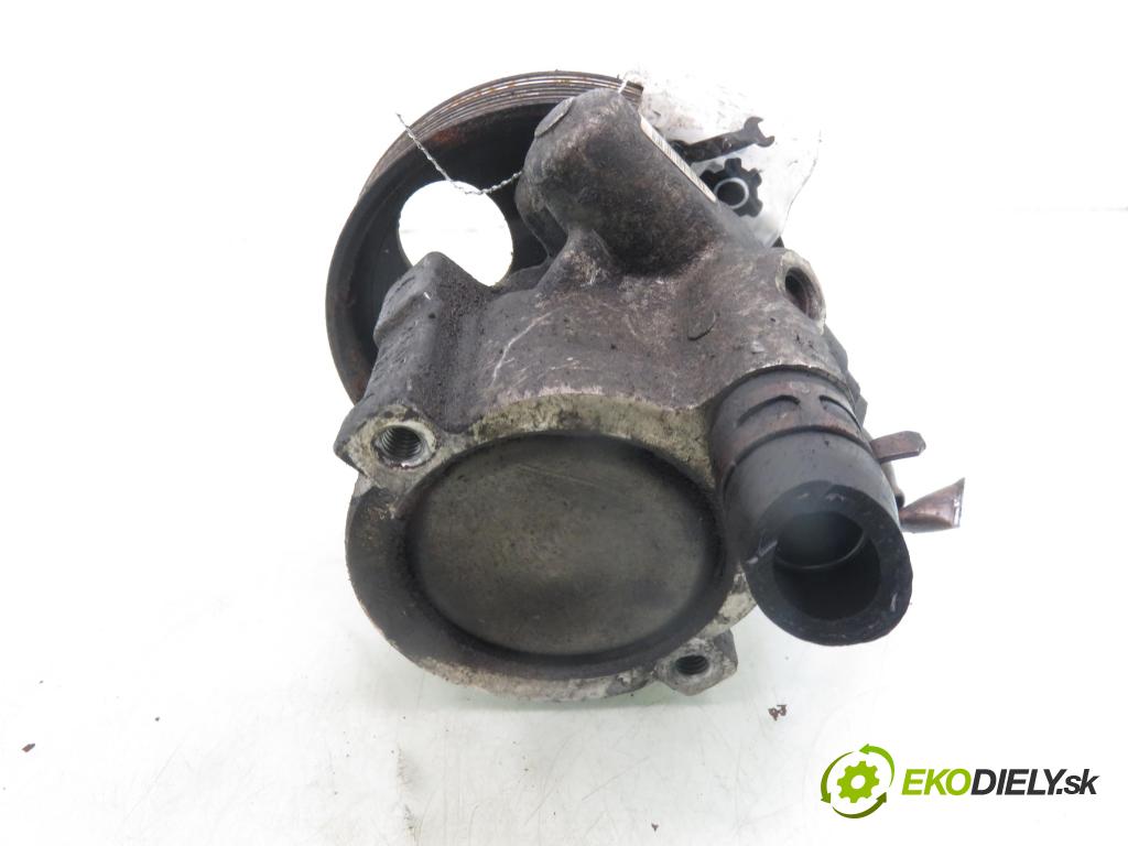 RENAULT ESPACE IV (JK0/1_) MINIVAN 2005 100,00 2.0 (JK09) - F4R 792 1998,00 Pumpa servočerpadlo 8200888373 ; 7700426719 ; 26146337 (Servočerpadlo)