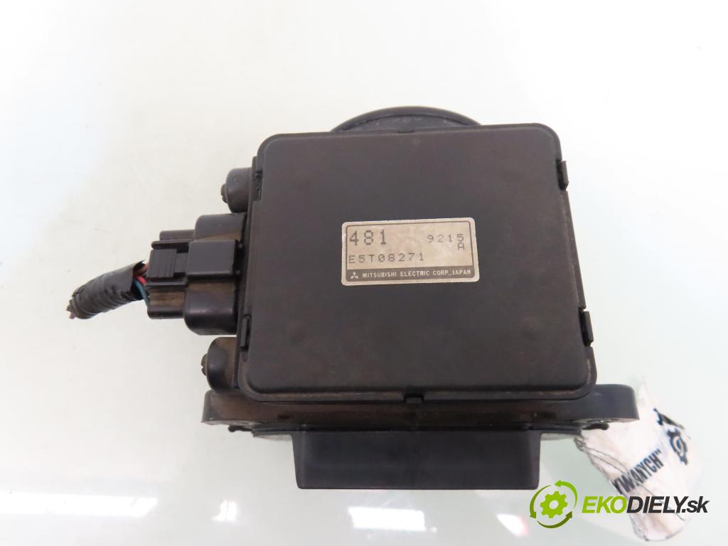 MITSUBISHI CARISMA (DA_) SEDAN 1999 92,00 1.8 16V GDI 125 - 4G93 (GDI) 1834,00 váha vzduchu vzduchu E5T08271