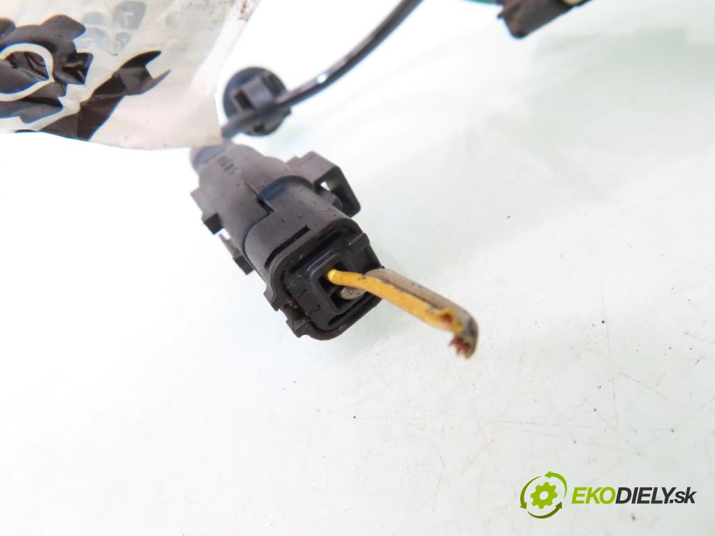CITROEN C4 I (LC_) HB 2005 80,00 1.6 HDi- 9HZ (DV6TED4) 1560,00 Potenciometer plynu 0280755001 ; 9650889180 (Potenciometer plynového pedálu)