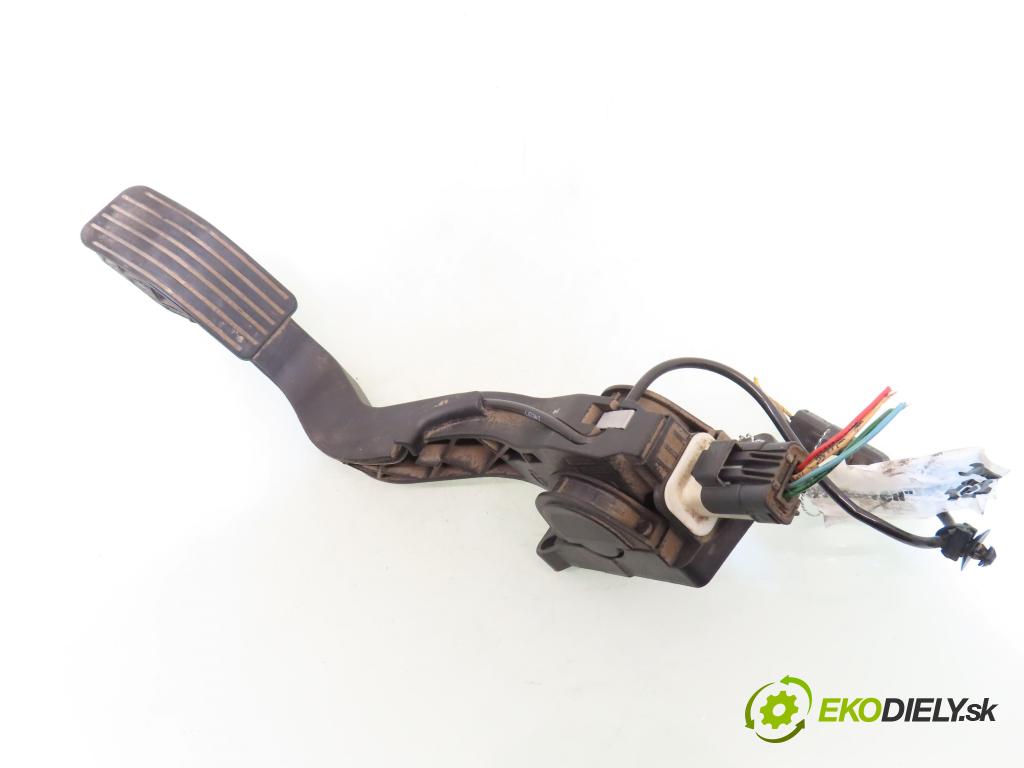 CITROEN C4 I (LC_) HB 2005 80,00 1.6 HDi- 9HZ (DV6TED4) 1560,00 Potenciometer plynu 0280755001 ; 9650889180 (Potenciometer plynového pedálu)