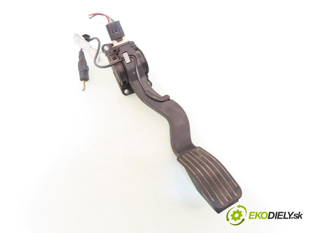 CITROEN C4 I (LC_) HB 2005 80,00 1.6 HDi- 9HZ (DV6TED4) 1560,00 Potenciometer plynu 0280755001 ; 9650889180 (Potenciometer plynového pedálu)