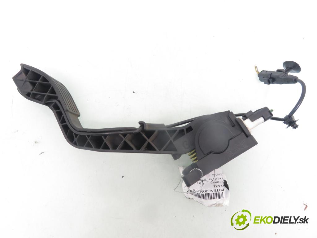 CITROEN C4 coupe (LA_) COUPE 2005 80,00 1.6 16V - NFU (TU5JP4) 1587,00 potenciometr plynového pedálu 9650889180 ; 0280755001 ; F00C3E2429 (Potenciometr plynového pedálu)