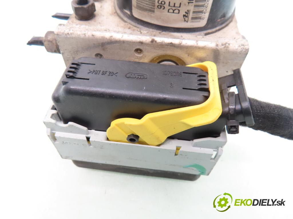 CITROEN C3 I (FC_) HB 2005 50,00 1.4 HDi - 8HZ (DV4TD) 1398,00 pumpa ABS 10097011243 ; 9658260080 ; 10020700644 (Pumpa ABS)