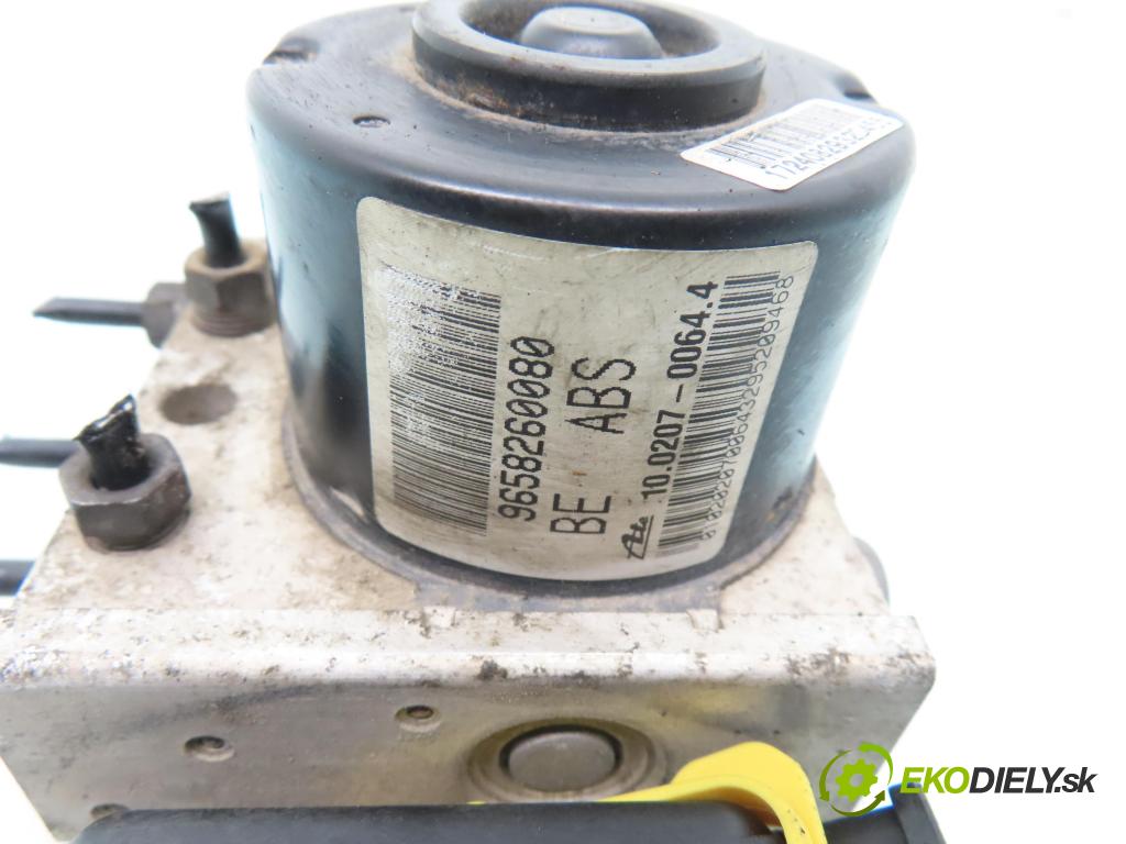 CITROEN C3 I (FC_) HB 2005 50,00 1.4 HDi - 8HZ (DV4TD) 1398,00 Pumpa ABS 10097011243 ; 9658260080 ; 10020700644 (Pumpa ABS)