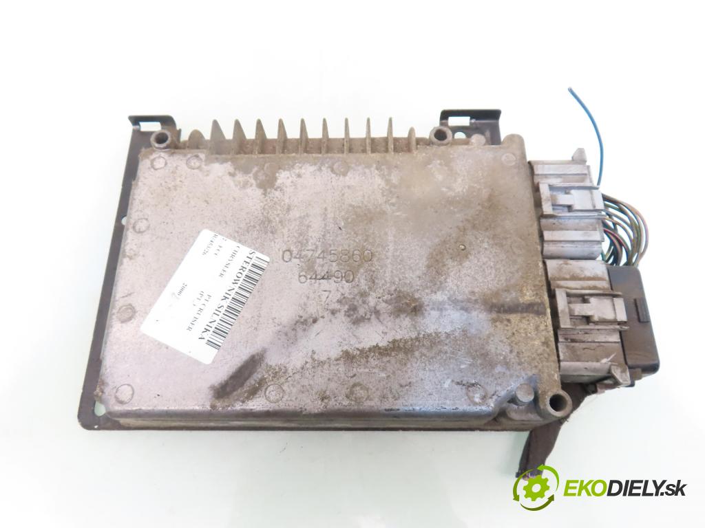 CHRYSLER PT CRUISER (PT_) HB 2000 104,00 2 - ECC 1996,00 Riadiaca jednotka Motor P05033116AC ; 05033116AC
