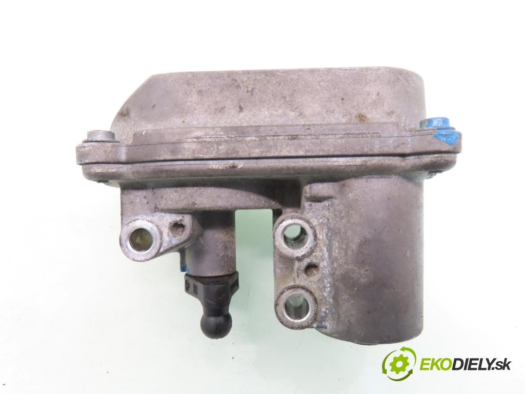 AUDI A6 (4F2, C6) SEDAN 2004 155,00 3.0 TDI quattro - BNG 2967,00 Nastavovač zvod, potrubie 059129086M ; A2C53308513 (Motorček ostatné)