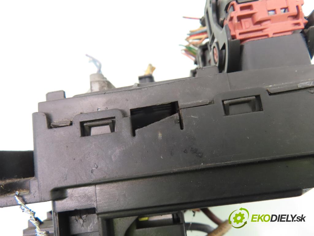 CITROEN C4 I (LC_) HB 2005 80,00 1.6 HDi- 9HZ (DV6TED4) 1560,00 MODUL BSM 9657718780 ; S118983006K