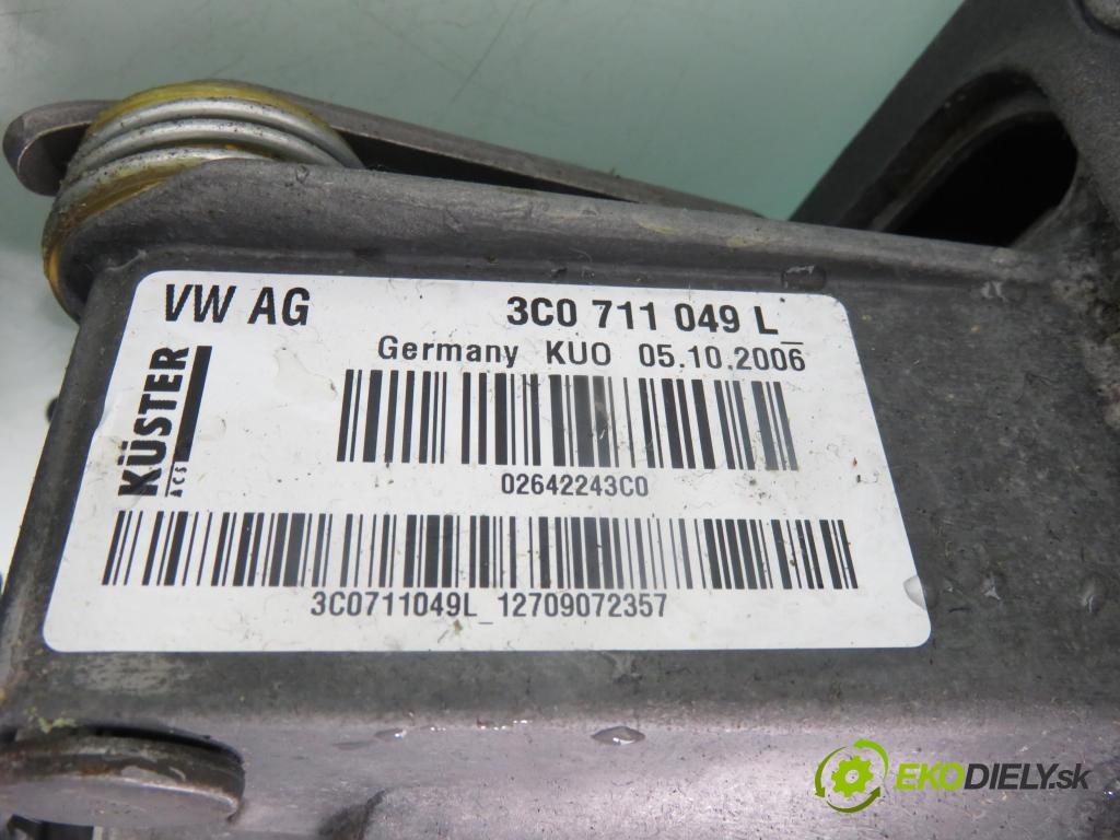VW PASSAT B6 Variant (3C5) KOMBI 2007 77,00 1.9 TDI - BLS 1896,00 ZVEDÁK: 3C0711049L