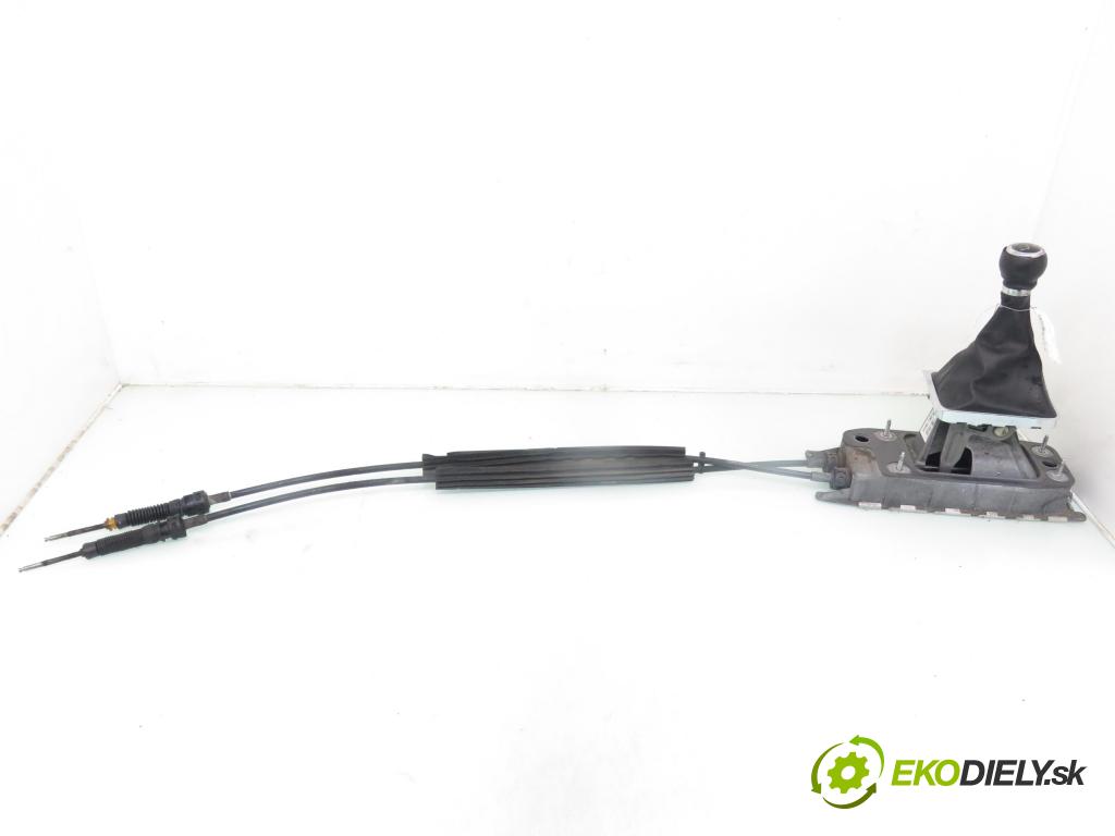 VW PASSAT B6 Variant (3C5) KOMBI 2007 77,00 1.9 TDI - BLS 1896,00 ZVEDÁK: 3C0711049L