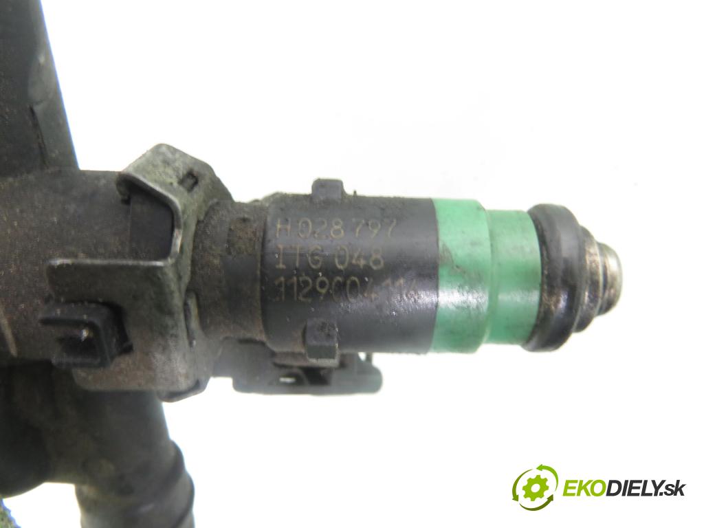 RENAULT SCENIC I (JA0/1_) MINIVAN 2001 102,00 2.0 16V (JA1B, JA1D) - F4R 740 1998,00 lišta vstřikovací 7700107405 ; H028797 ; ITG048 (Vstřikovací lišta)