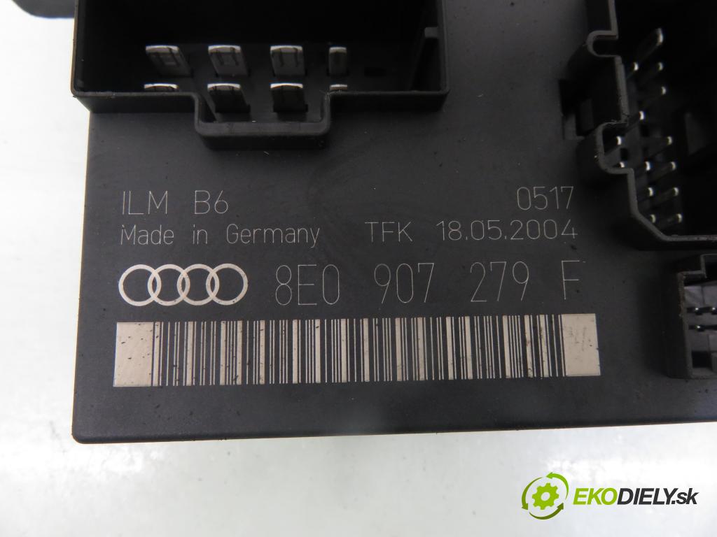 AUDI A4 Avant (8E5, B6) KOMBI 2004 96,00 1.9 TDI - AWX 1896,00 řídící jednotka světla 8E0907279F ; 00001533B1