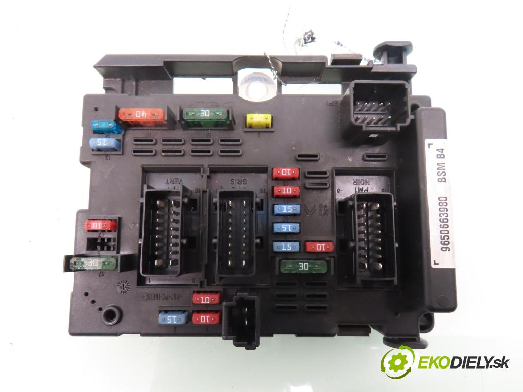 PEUGEOT 206 liftback (2A/C) HB 2004 440,00 1.1 i - HFX (TU1JP) 1124,00 MODUL BSM 9650663980