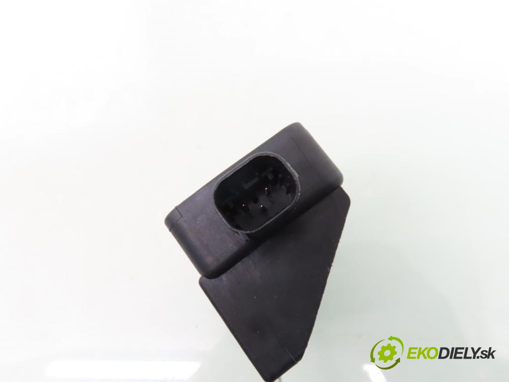 VW SHARAN (7M8, 7M9, 7M6) MINIVAN 2001 85,00 1.9 TDI - BVK 1896,00 Snímač ESP 1J0907657A ; 7M3907637 ; YM212C184AA