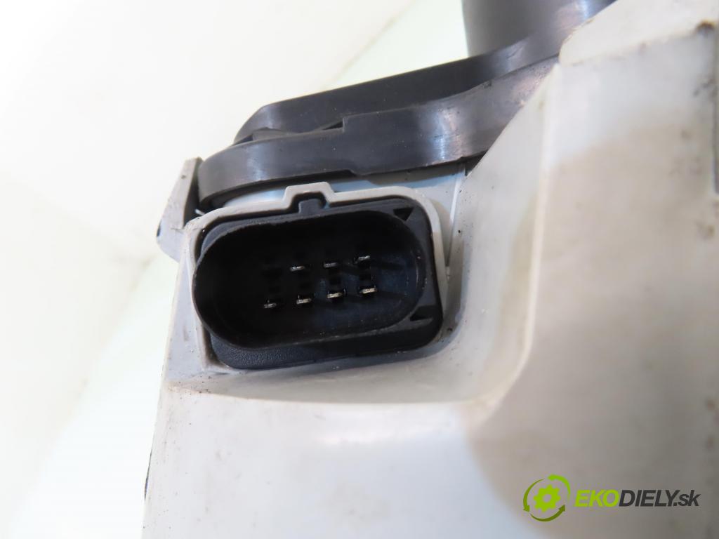 VW NEW BEETLE (9C1, 1C1) HB 1999 85,00 2 - AZG 1984,00 Svetlo LP 