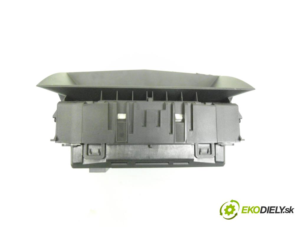 OPEL ASTRA H (A04) HB 2005 77,00 1.6 - Z 16 XEP 1598,00 RADIO CD 13154304 ; 453116246 ; 13111165