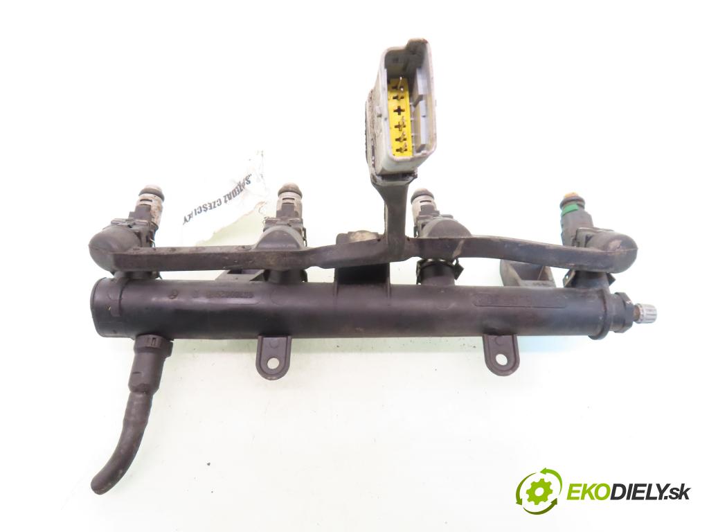 PEUGEOT 206 liftback (2A/C) HB 2004 440,00 1.1 i - HFX (TU1JP) 1124,00 lišta vstřikovací 9628982980D ; 9653708980 (Vstřikovací lišta)