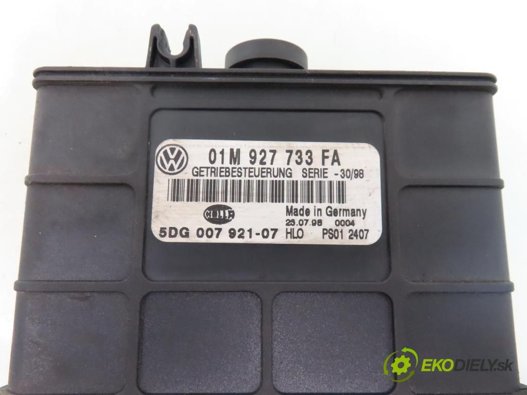 AUDI A3 (8L1) HB 1998 66,00 1.9 TDI - AGR 1896,00 řídící jednotka převodovky 01M927733FA ; 5DG00792107