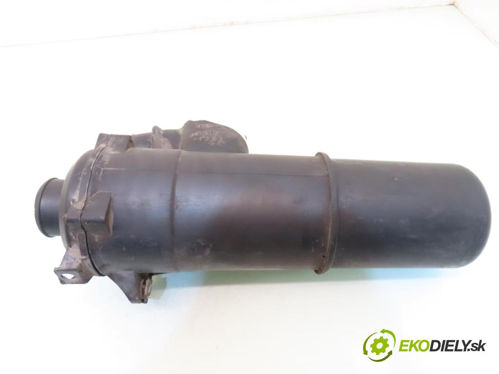 FIAT DOBLO Cargo (223_) FURGON 2006 77,00 1.9 JTD - 223 A7.000 1910,00 obal filtra vzduchu 46792662 ; 46792662 (Kryt vzduchového filtru)