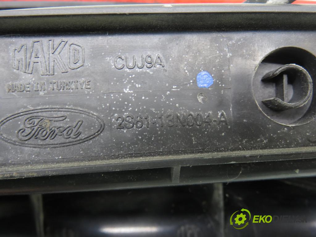 FORD FIESTA V (JH_, JD_) HB 2004 55,00 1.25 16V - FUJB 1242,00 Svetlo pravé zadné 2S6113N004A ; 20010748