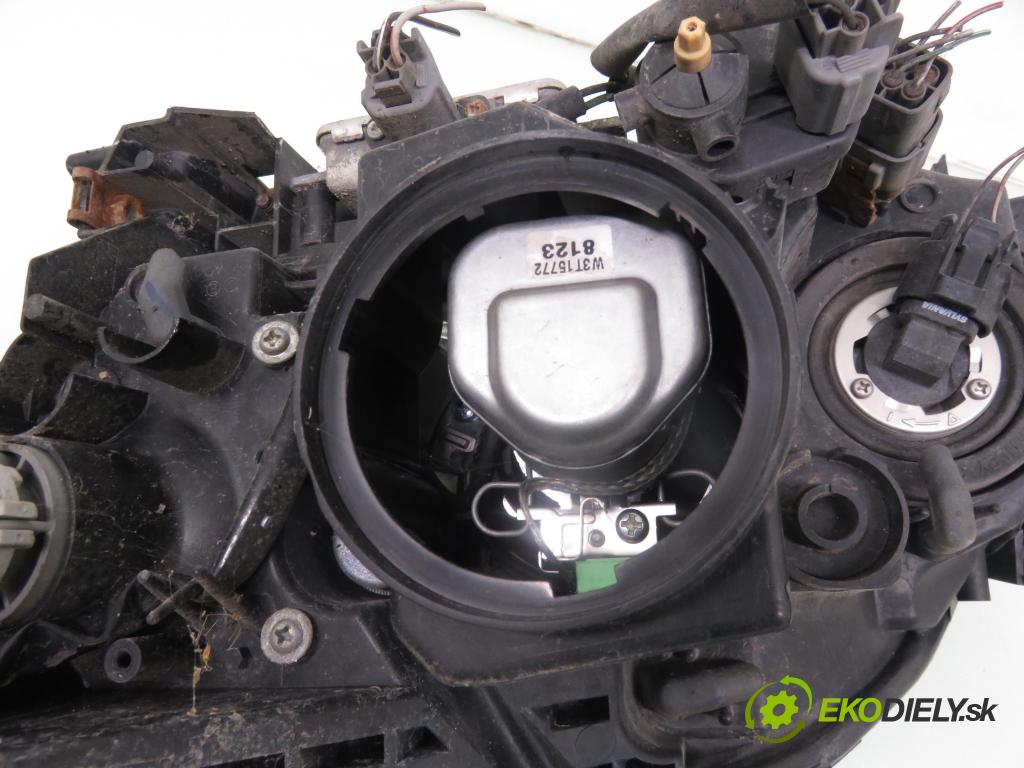 MAZDA 5 (CR19) MINIVAN 2008 107,00 2 - LFF7 1999,00 světlo PP W3T15671