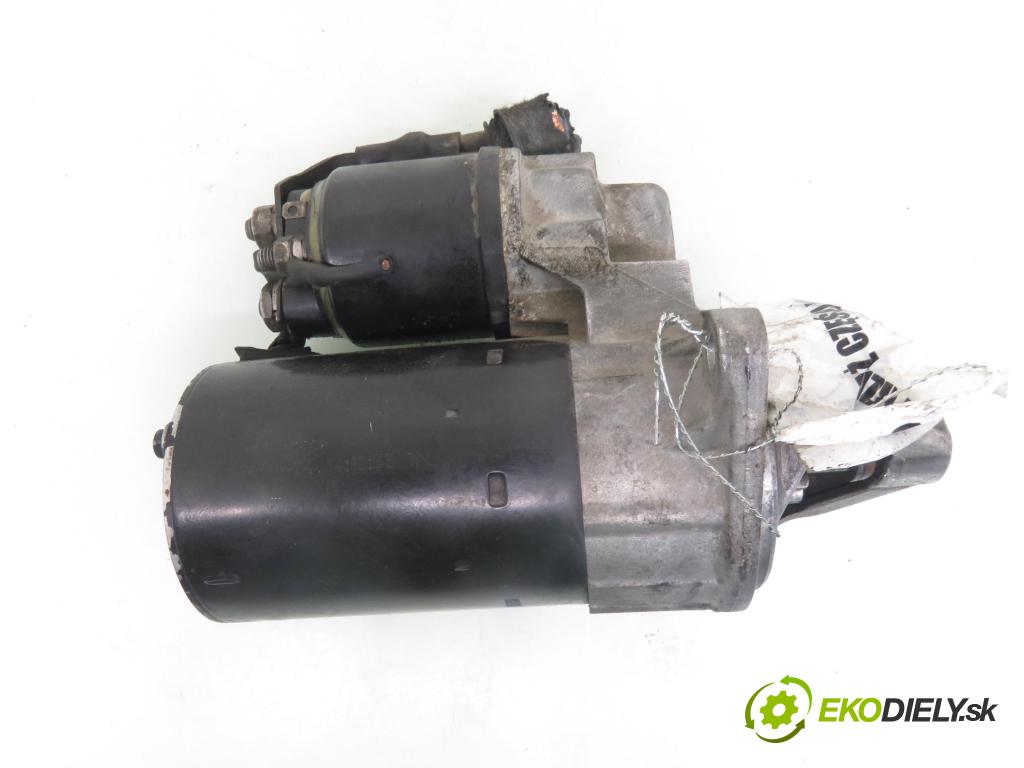 OPEL ZAFIRA A Nadwozie Wielkopojemne (MPV) (T98)  MINIVAN 2003 74,00 1.6 16V - Z 16 XE 1598,00 startér 0001107401 (Startér)