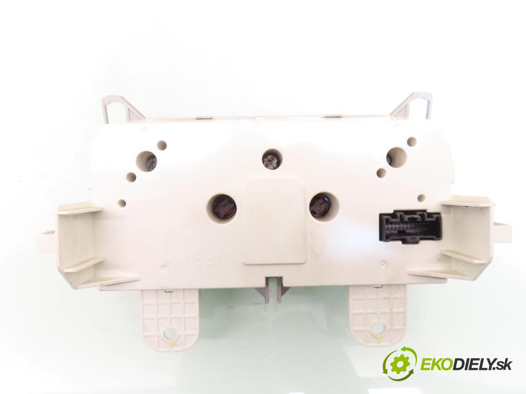 MAZDA 5 (CR19) MINIVAN 2008 107,00 2 - LFF7 1999,00 Panel topení KLIMATRONIK K1900CD85