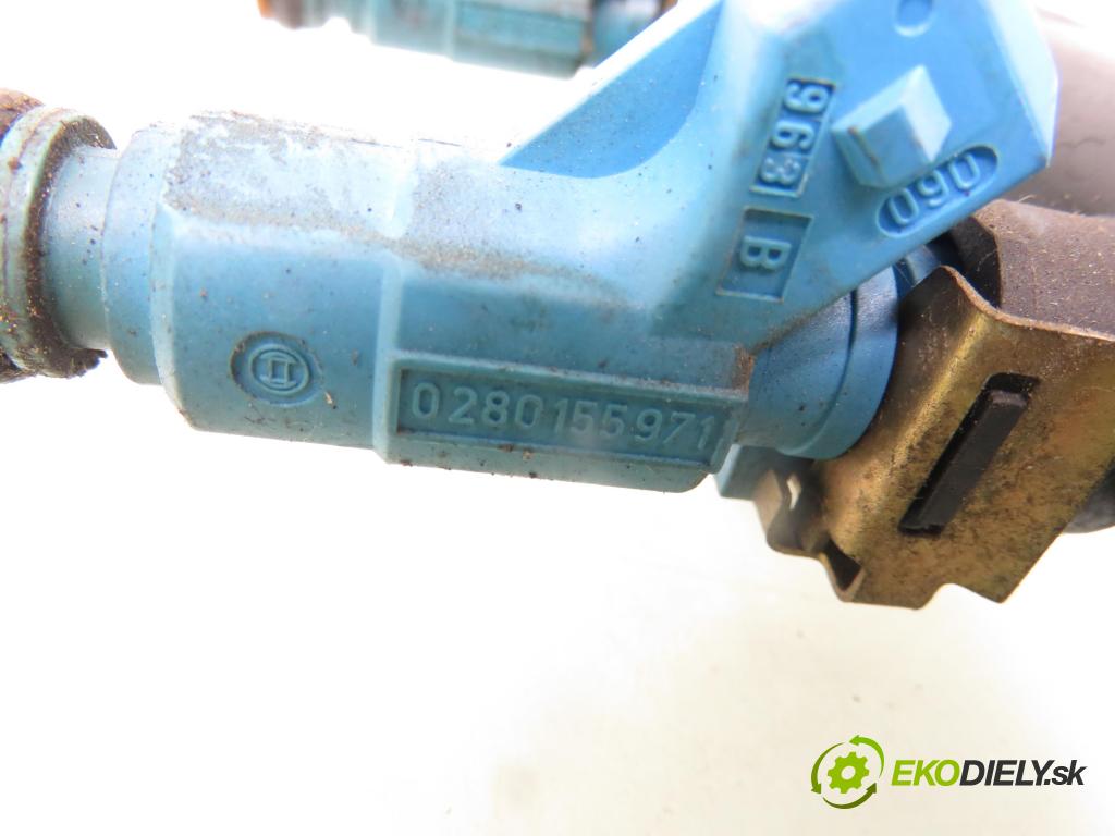 FIAT BRAVA (182_) HB 1999 60,00 1.2 16V 80 - 182 B2.000 1242,00 lišta vstřikovací 0280151057 ; 0280155971 (Vstřikovací lišta)