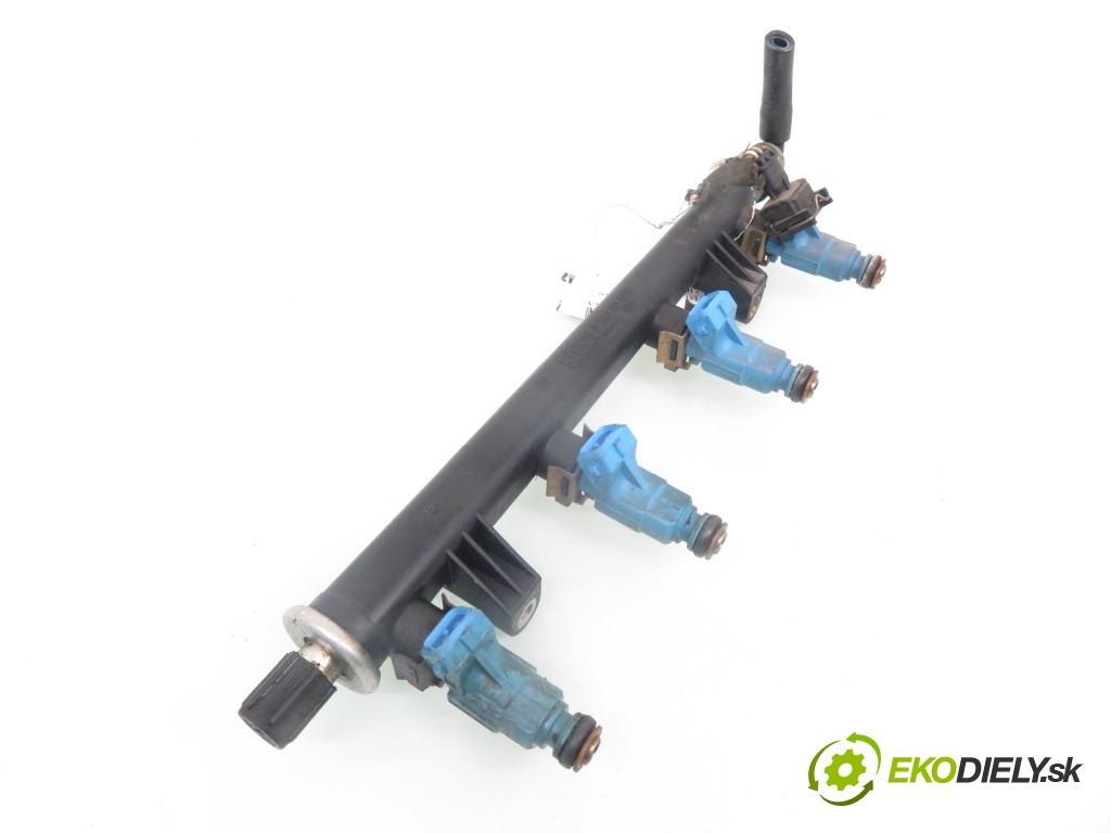 FIAT BRAVA (182_) HB 1999 60,00 1.2 16V 80 - 182 B2.000 1242,00 lišta vstřikovací 0280151057 ; 0280155971 (Vstřikovací lišta)