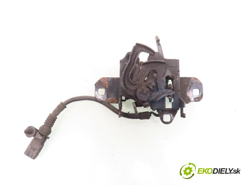 SEAT TOLEDO II (1M2) SEDAN 2001 81,00 1.9 TDI - ASV 1896,00 zámok kapoty 1M0823503J